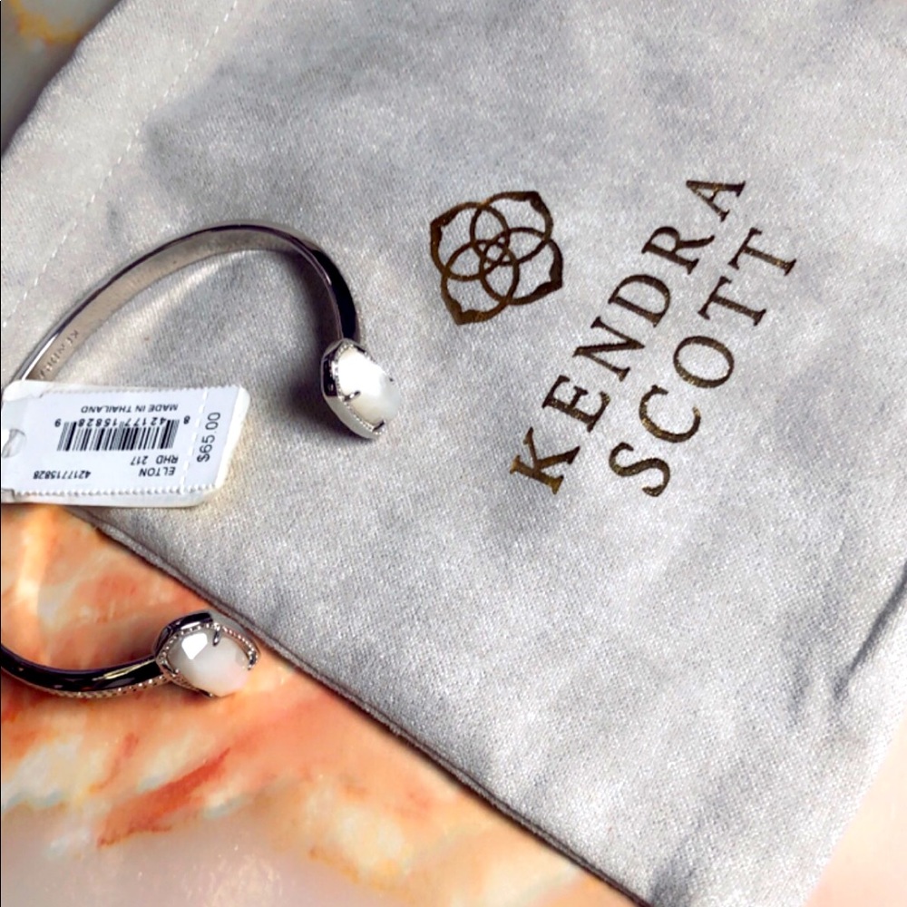 Kendra Scott bracelet